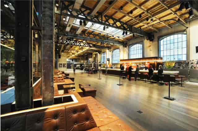 Schiffbau-Box venue in Zürich with industrial-chic design for conferences and gatherings.