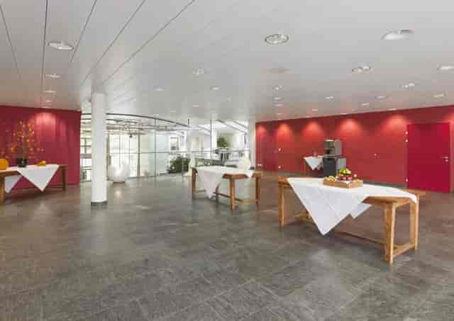 Gigerstübli at SEEDAMM PLAZA - modern event space with natural light for meetings and receptions.