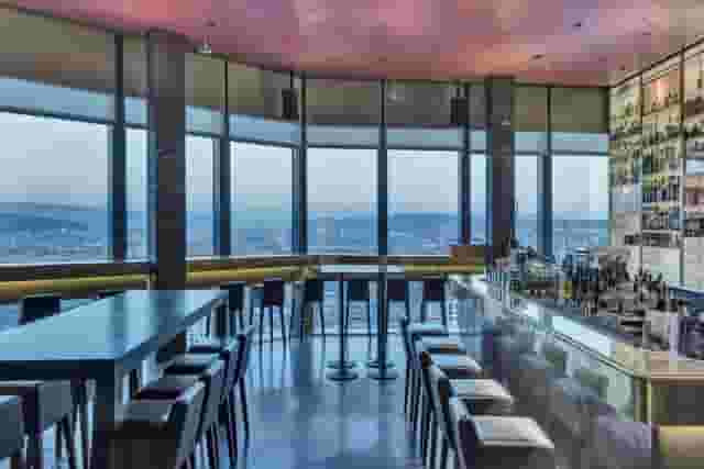 CLOUDS Kitchen