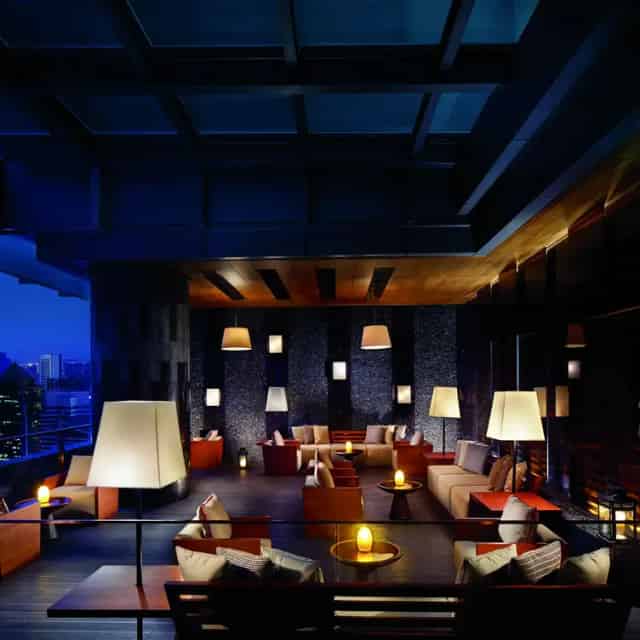 cocktail lounge