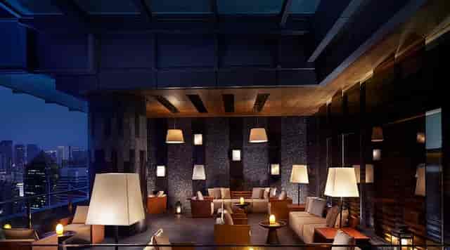 Sophisticated lounge at The Ritz-Carlton Chengdu for elegant networking events.