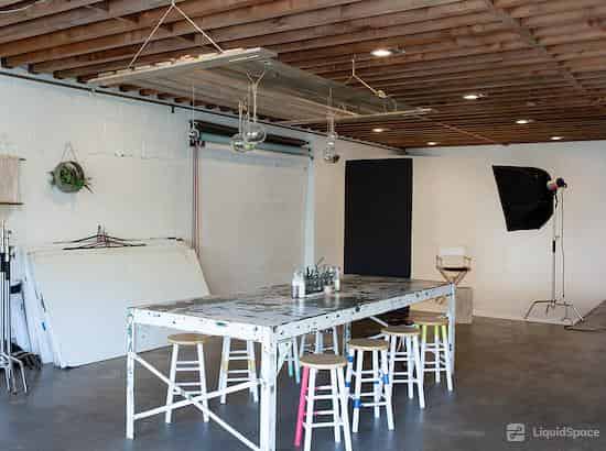 V-Lounge