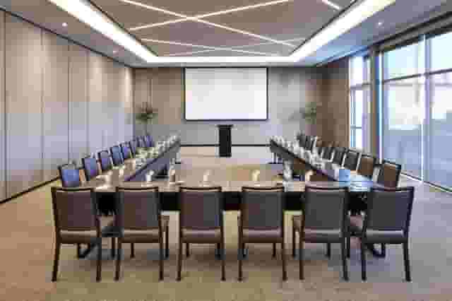 Columbia Boardroom