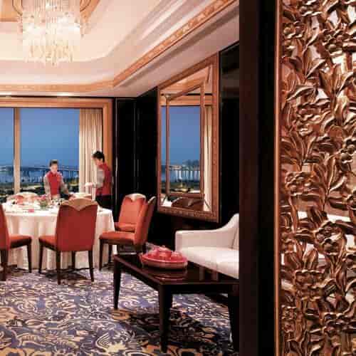 Elegant dining space in Shangri-La Guangzhou for corporate meetings and private events.