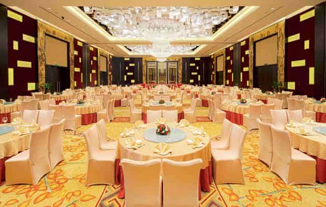 Crowne Ballroom D