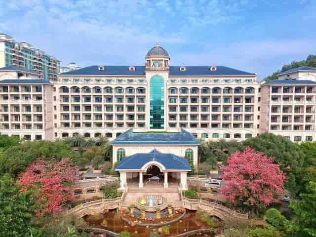Elegant Evergrande Hotel, perfect venue for conferences and corporate events.
