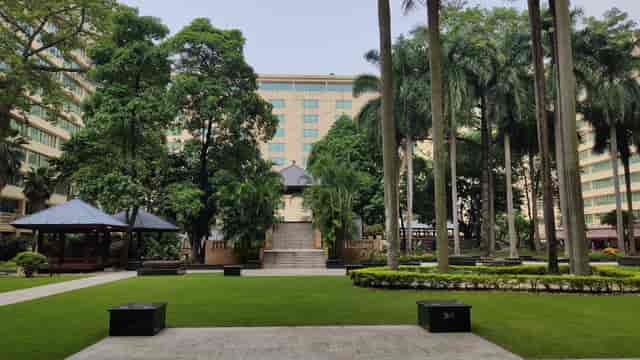 Outdoor venue at Nan Guo Yan Yue Hall, ideal for corporate meetings and receptions.