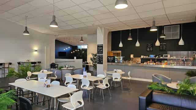 Riverside Cafe