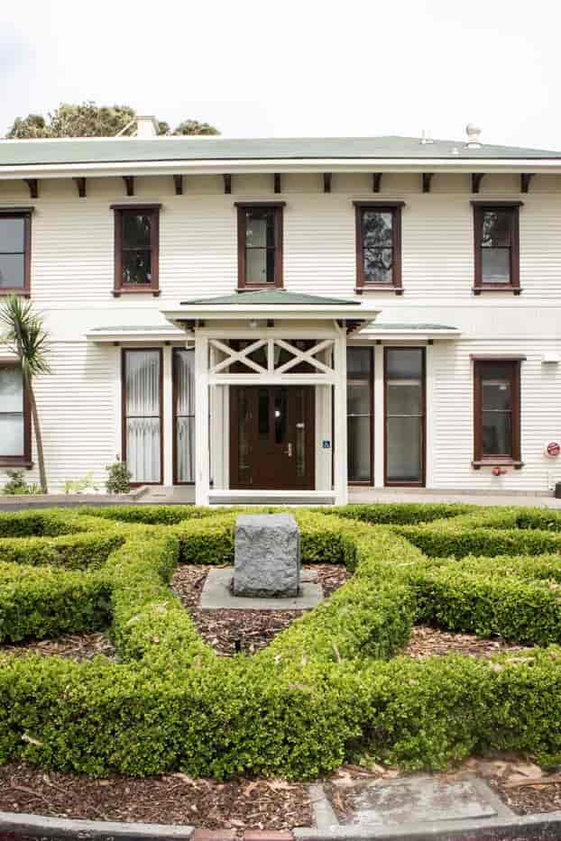 General's Residence — Betty Zlatchin