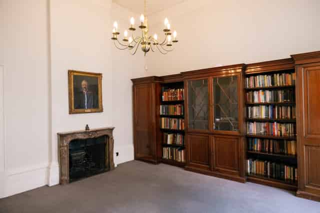 Speaker's Room
