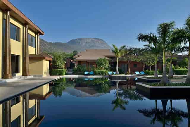Mulberry at The Ritz-Carlton, Bangalore: luxury poolside venue for corporate events.