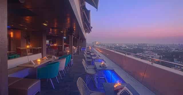 13th Floor Bar