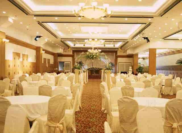 Banquet Halls near Bangalore Golf Club ...