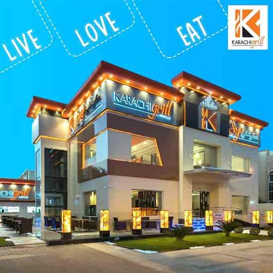 Outdoor seating at Karachi Grill Restaurant, ideal for corporate events and casual dining.
