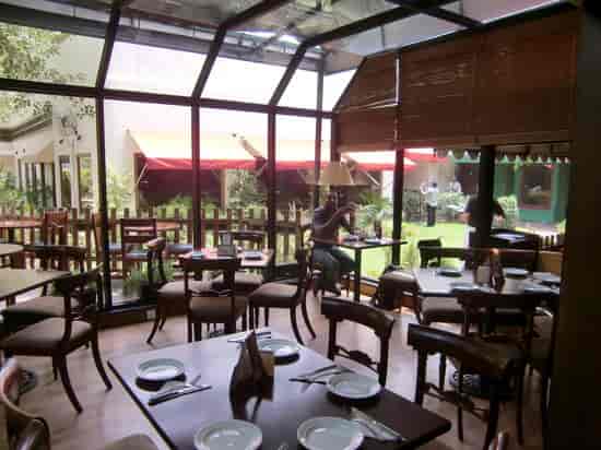 Pak Tea House cafe with bright open space, perfect for casual dining and gatherings.