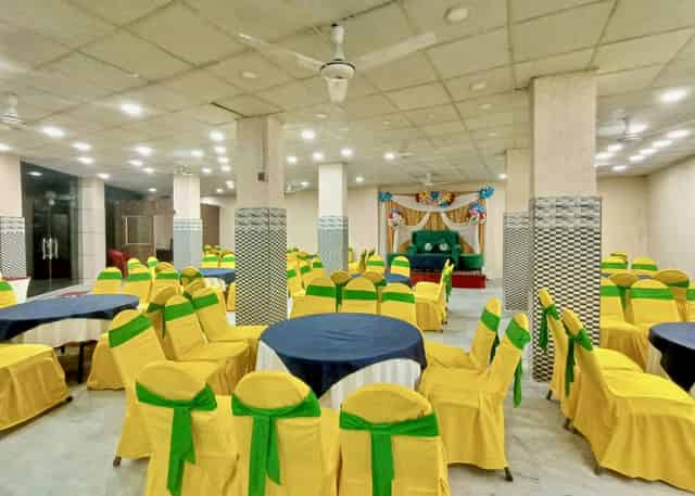 Banquet hall