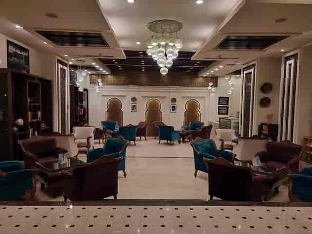 Lounge area in Four Points by Sheraton Srinagar, perfect for networking and events.
