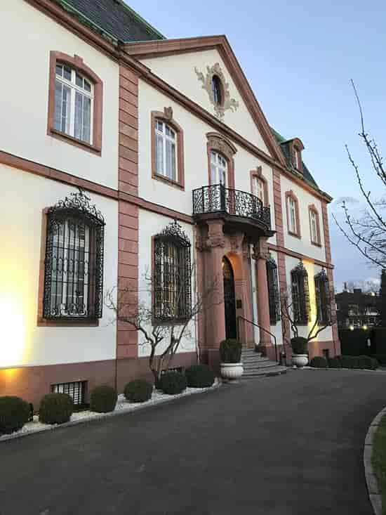Elegant Wintergarten at Villa Merton, ideal for corporate events and upscale receptions.