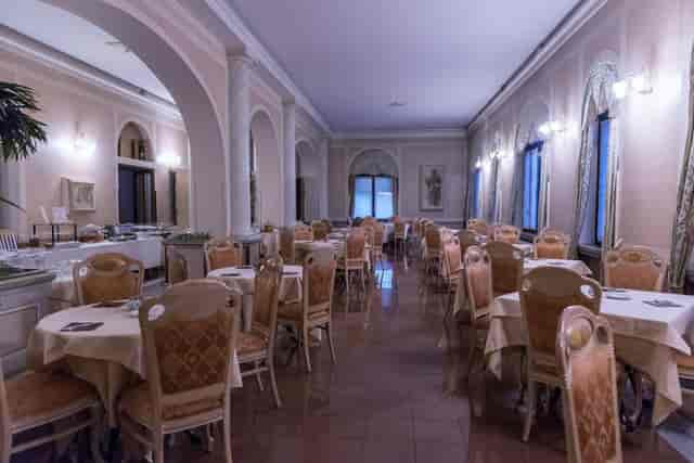 Elegant event space at Hotel Villa Malpensa, perfect for corporate meetings and banquets.