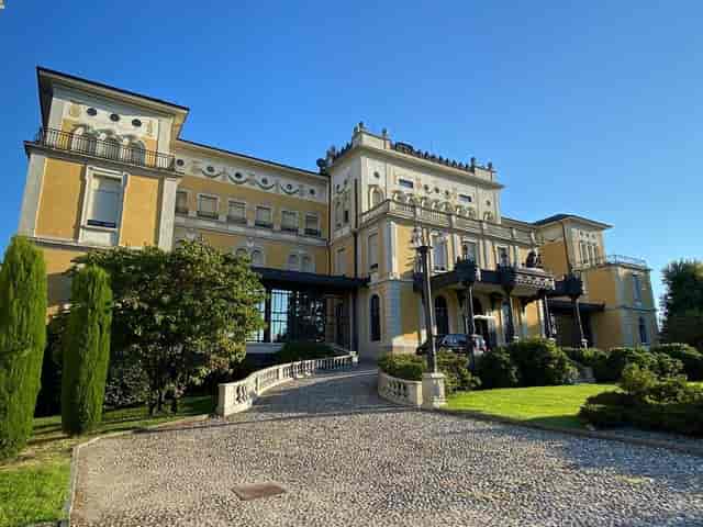 Parco Hall at Hotel Villa Malpensa - elegant venue for weddings and corporate events