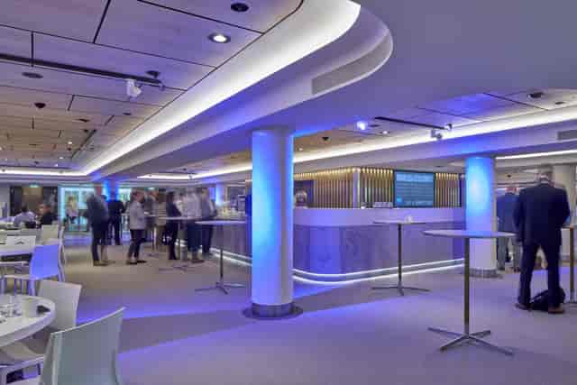 Sophisticated event space in Leopold-Sonnemann-Saal, perfect for networking and meetings.