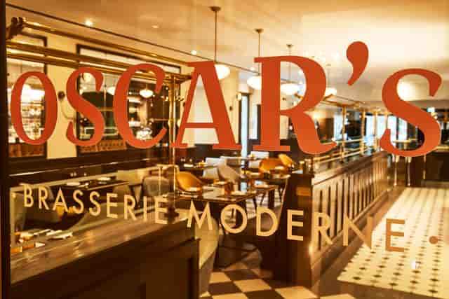 Elegant Hofgarten Restaurant interior, ideal for meetings and celebrations in Frankfurt.