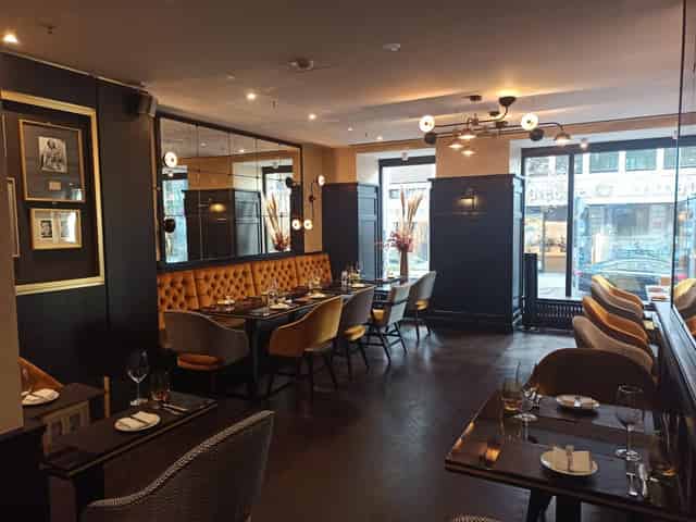 Oscar's Bistro