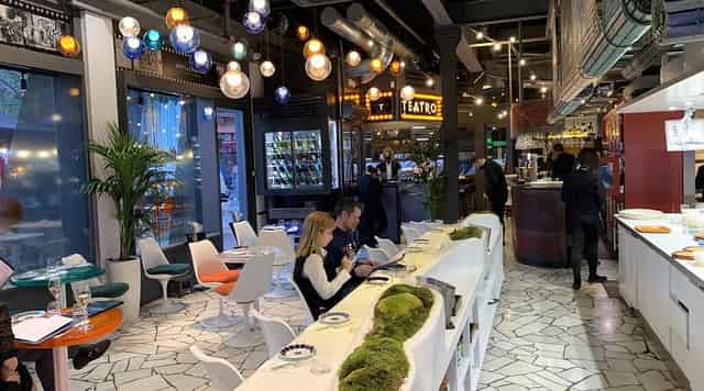 Upper hall - Older Restaurant