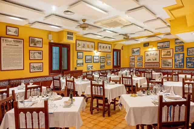 Taberna de Elia. Vía de las Dos ...