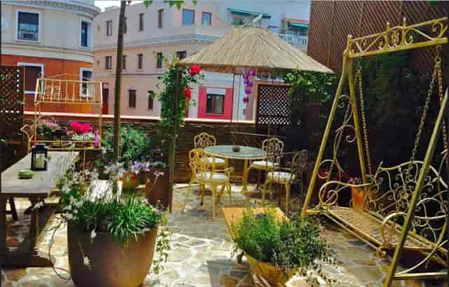 Rooftop terrace at El Jardín Secreto Madrid, perfect for cocktails and intimate gatherings.