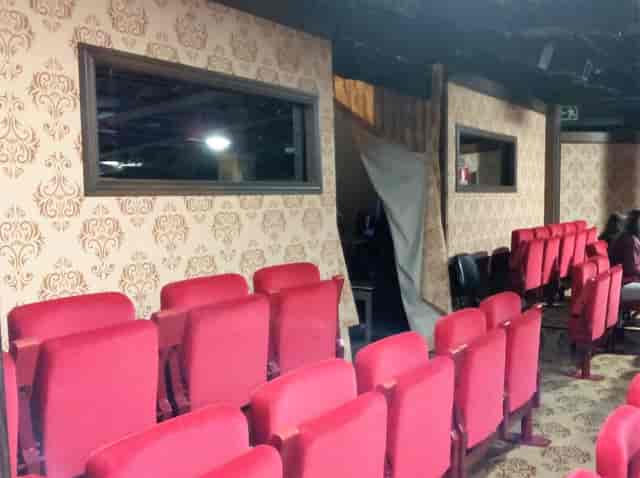 Tablón Cultural: Un bar bajo la arena ...