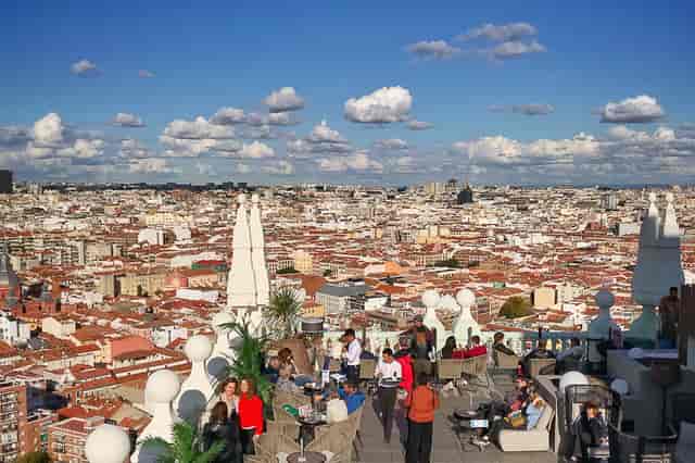 Rooftop bar at Hotel Riu Plaza España, perfect for events in Madrid's skyline.