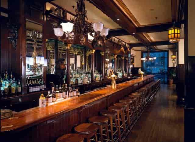 "Stylish bar with vintage ambiance at The Grill DC, perfect for cocktail receptions and networking."