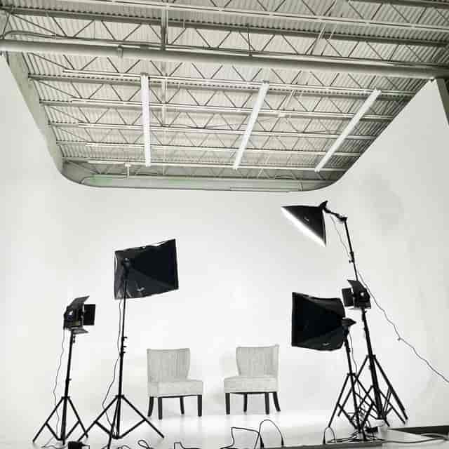 Producer's Meeting setup with two chairs, ideal for virtual interviews and panel discussions.