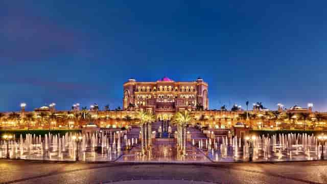 Grand Dome at Emirates Palace: elegant venue for weddings and conferences.