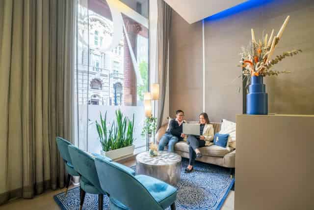 Business lounge
