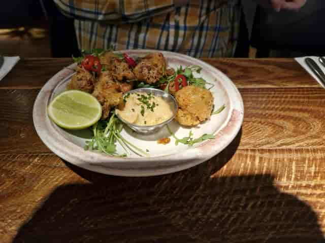 Plate of vibrant appetizers for corporate events at Farestone Room, The Wayfarer.