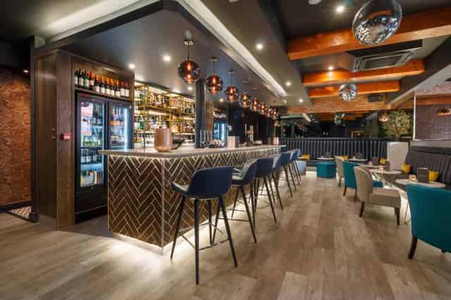 Bar
