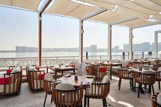 Yas Bay - Hunter & Barrel Restaurants