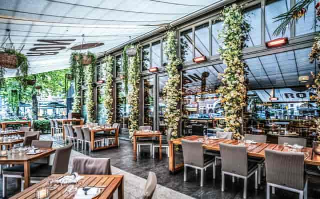 Elegant outdoor dining at Ron Gastrobar, perfect for events and gatherings.