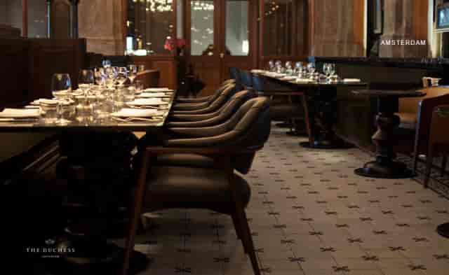 Private dining room in The Duchess, elegant setting for corporate events in Amsterdam.