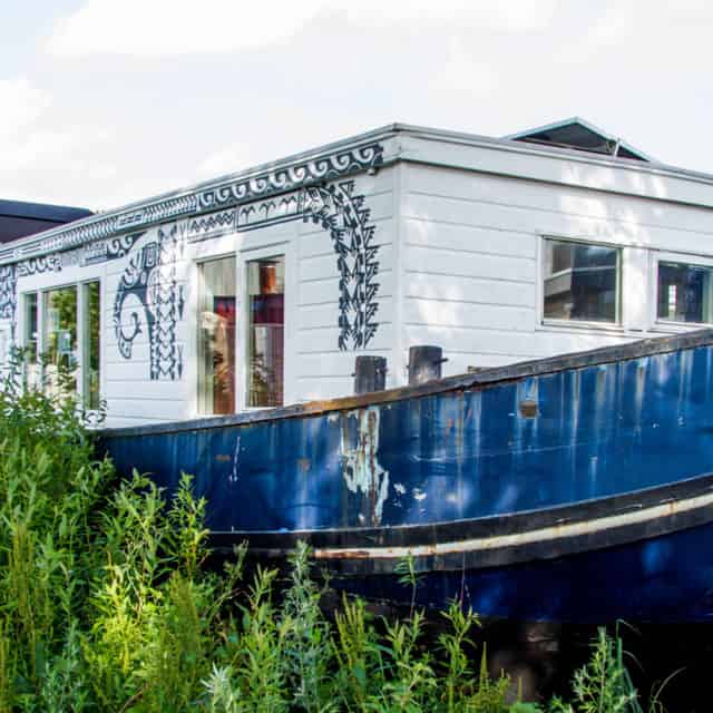 Crossboat