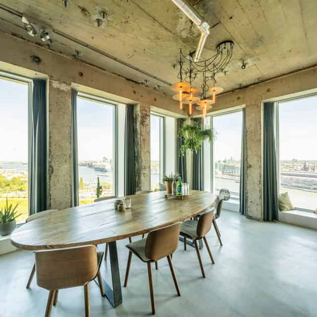 Meeting Rooms