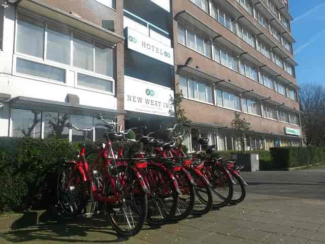 Meeting Room at New West Inn Hotel Amsterdam with ample bike parking for eco-friendly events.
