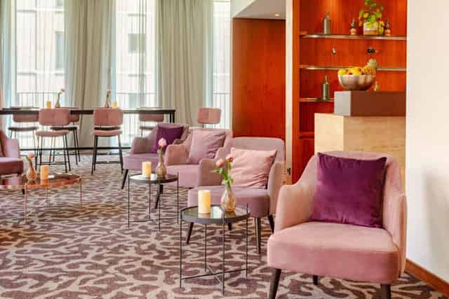 Club Lounge