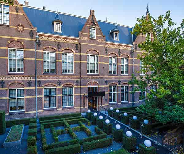 Elegant Grand Ballroom at The College Hotel Amsterdam for meetings and events.