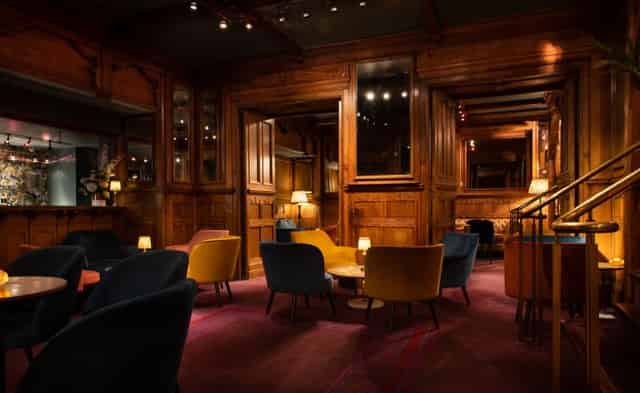 American Bar Restaurant