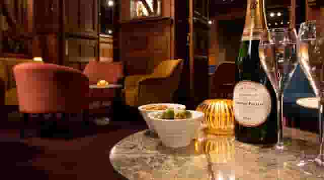American Bar Restaurant