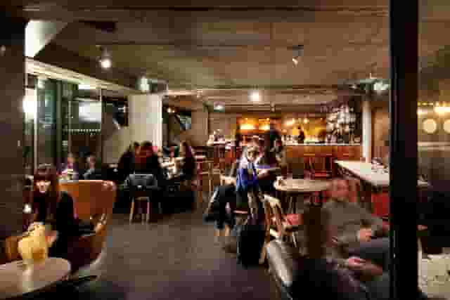 American Bar Restaurant