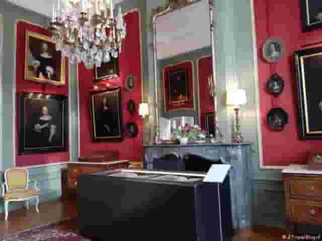 Salons